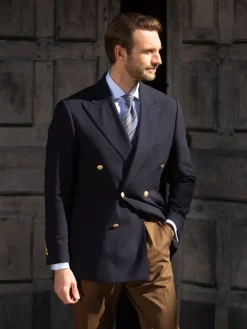 Blazer croisé bleu marine à boutons dorés - drop 4
