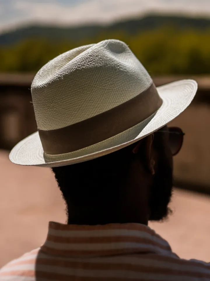 Chapeau panama blanc galon taupe
