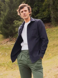Chemise bleue marine en flanelle épaisse col italien