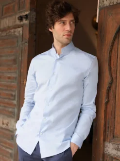 Chemise col inversé en popeline bleu ciel