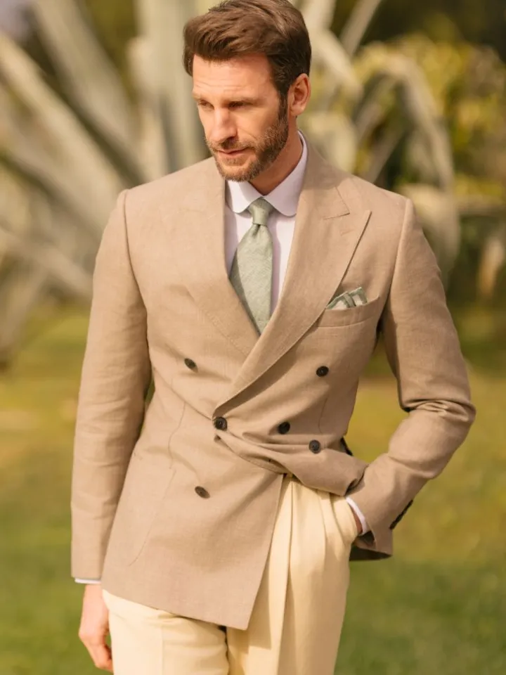 Chemise col rond en dobby blanc avec bouton doré