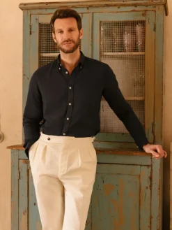 Chemise en gaze de coton bleu marine col américain