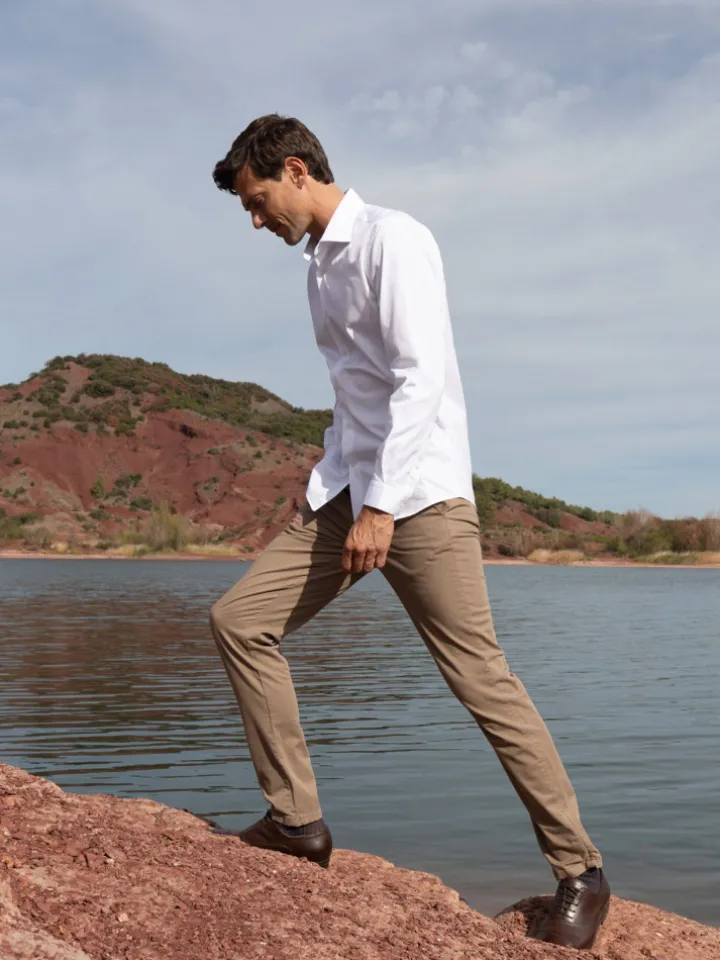 Chemise infroissable col italien blanche