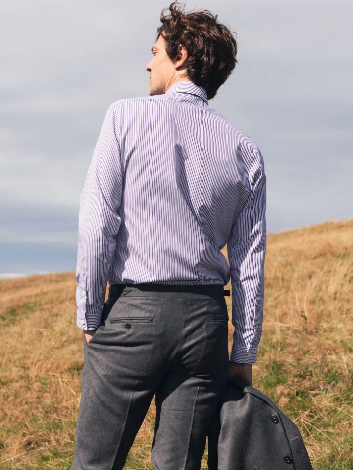 Chemise infroissable col épingle à rayures bleu marine