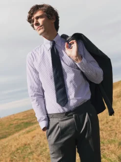 Chemise infroissable col épingle à rayures bleu marine