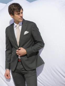 Chemise mousquetaire blanche à gorge cachée col italien