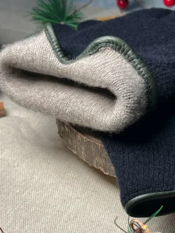 Gants en laine bleu marine doublure cachemire beige
