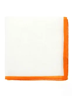 Pochette de costume en lin blanc avec ourlet orange