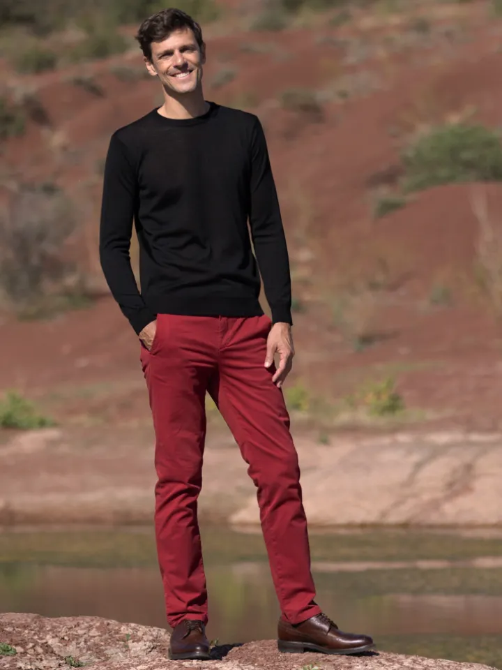 Pull col rond en laine vierge noir