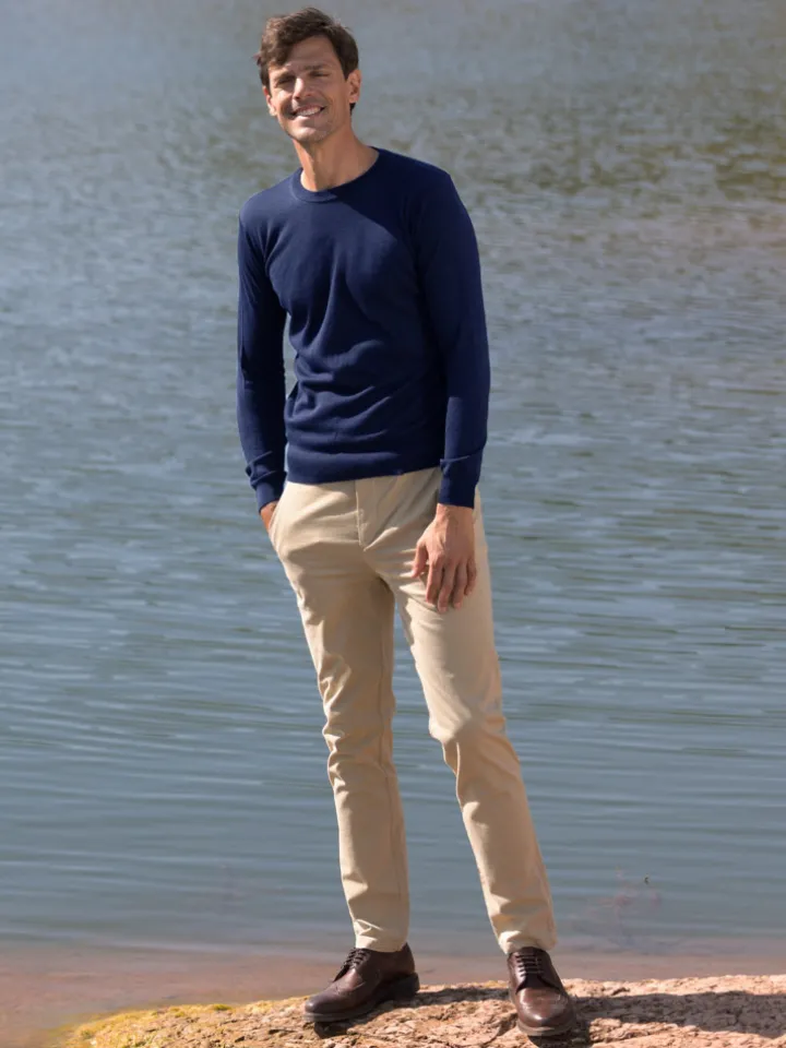 Pull col rond en laine vierge bleu foncé