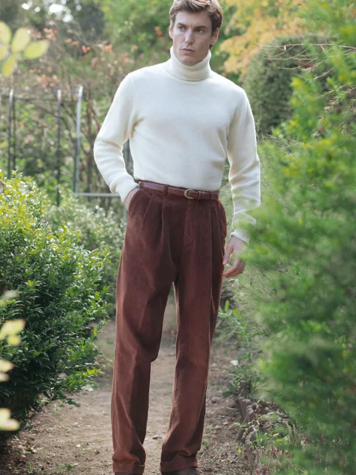 Pull col roulé en laine écru
