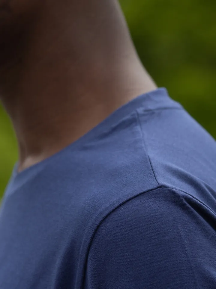 T-shirt technique bleu nuit